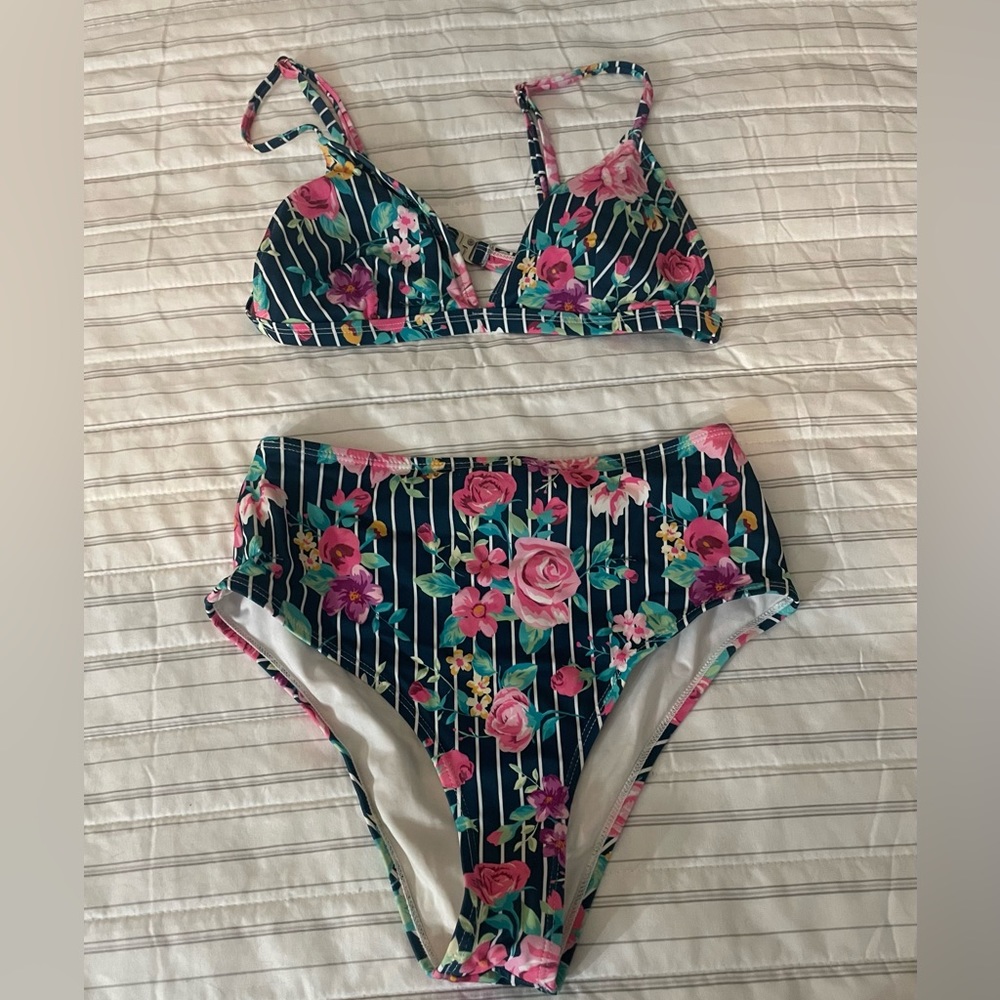 Cupshe Navy Stripes and Floral Bikini